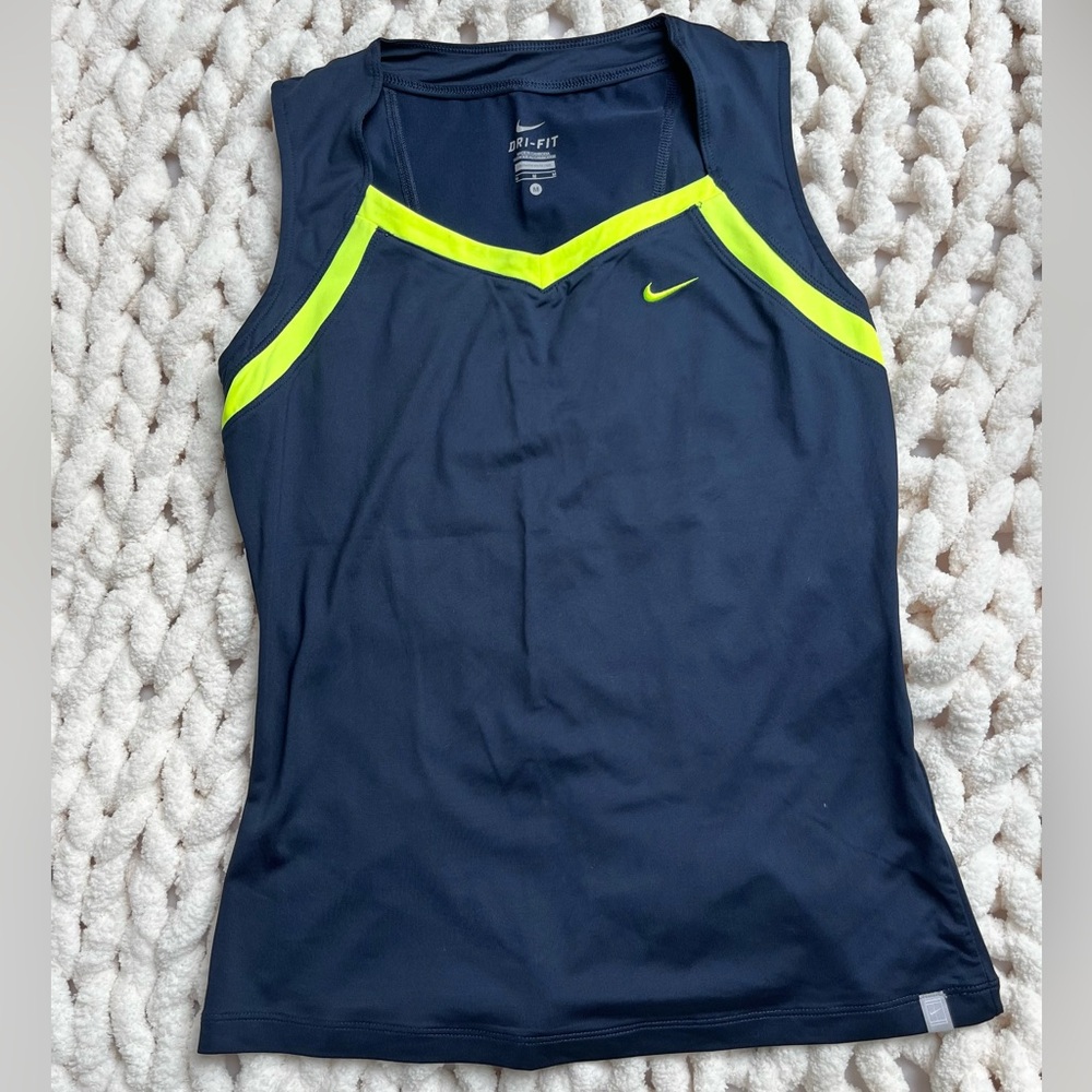 Nike tennis tank
